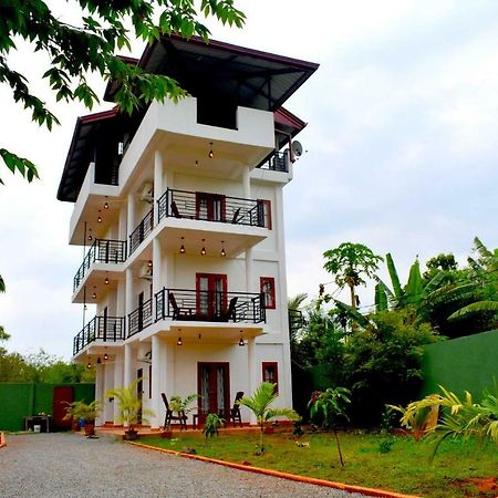 Blue Sky Hotel Yala Exterior photo